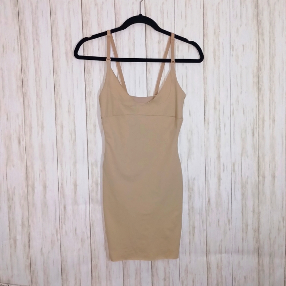 Size M Self-Expressions by Maidenform Bodycon